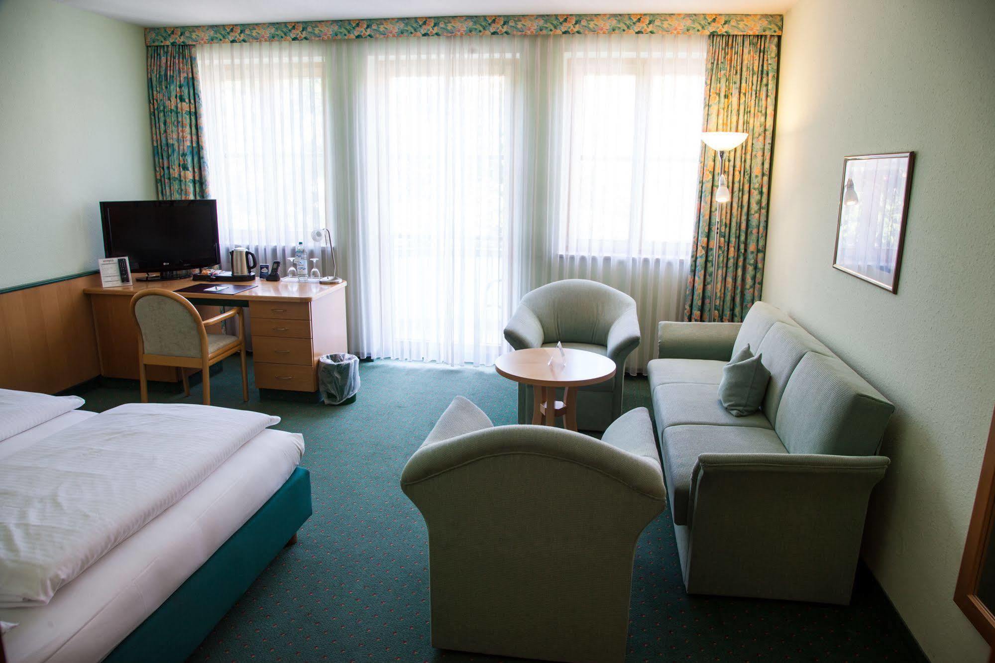Hotel Kastanienhof Erding