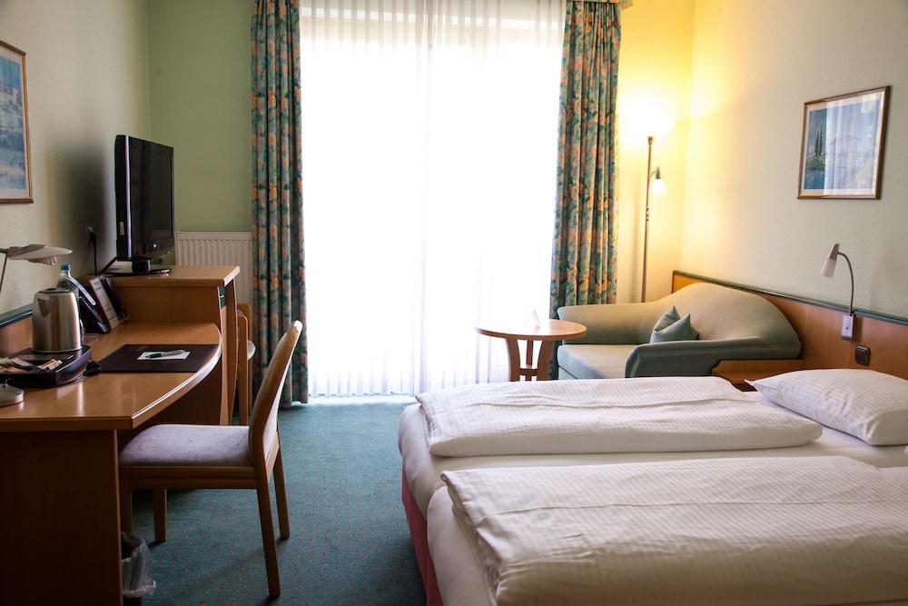 Hotel Kastanienhof Erding