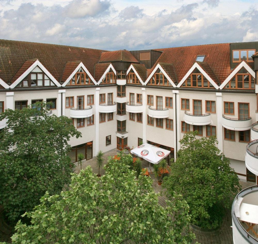 Kastanienhof Hotel 4*